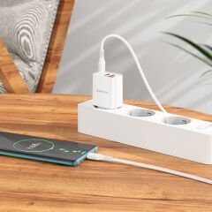 Borofone BA78A PD20W+QC3.0 Ekranlı Type-c Type-c Şarj Aleti